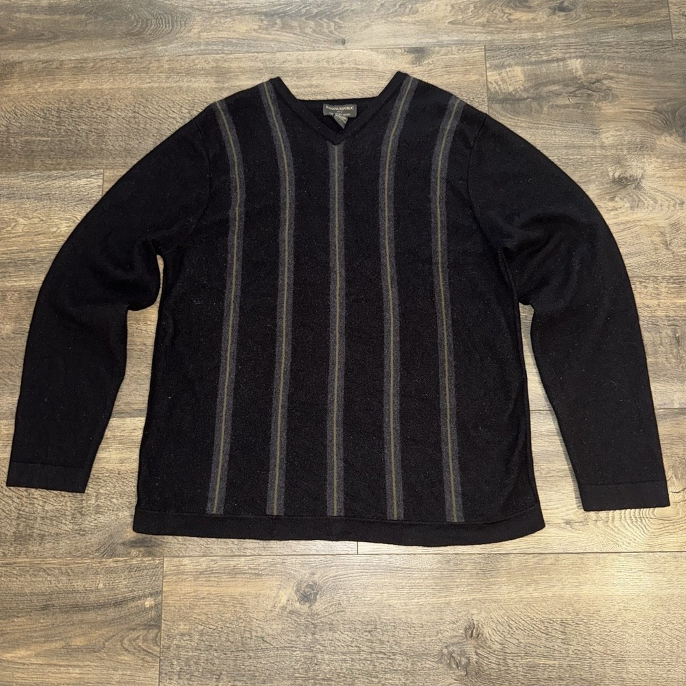 Banana Republic Sweater Mens Large Striped Fine Italian 100% Wool Vneck Pullover